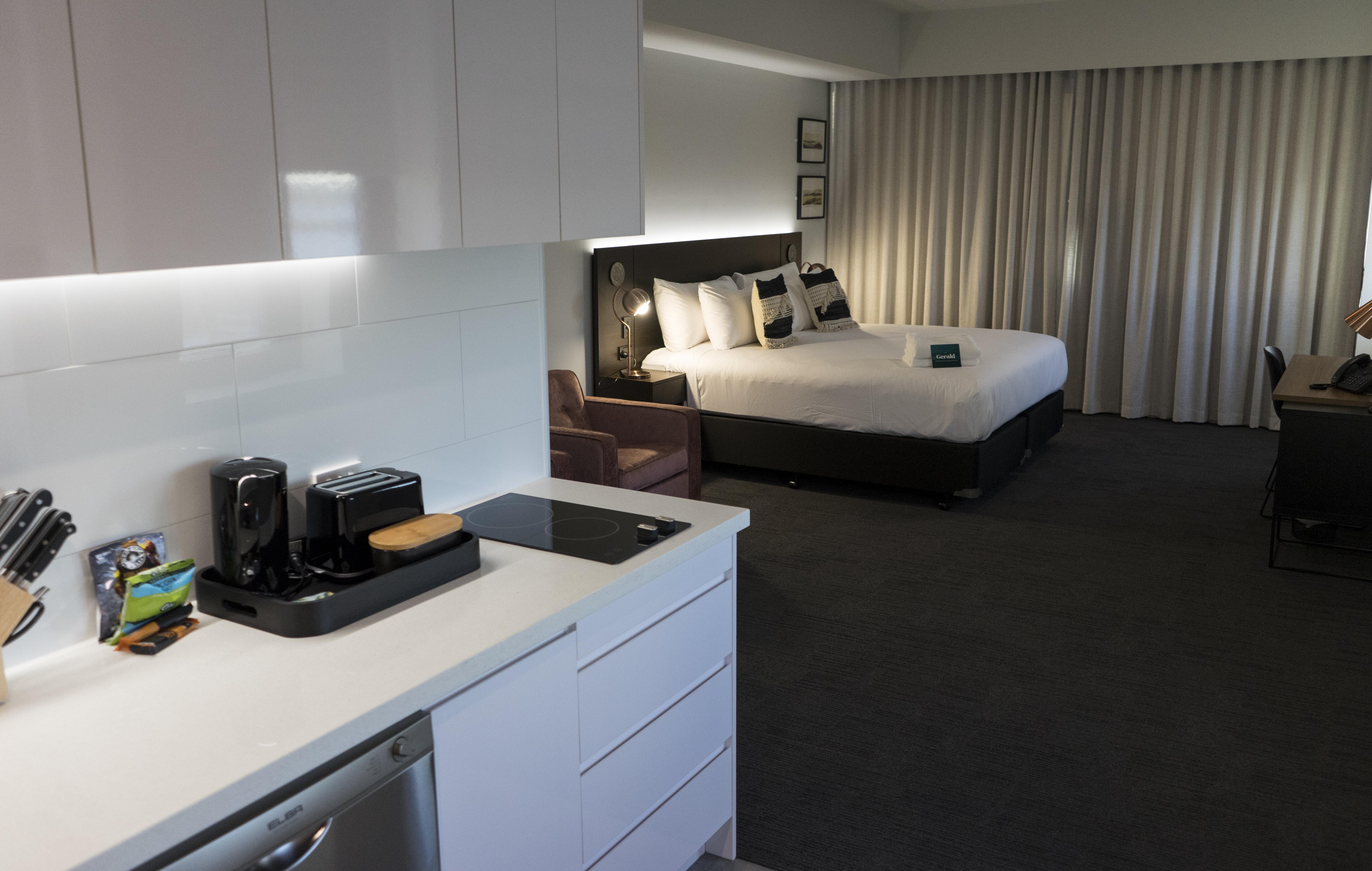 The Gerald Apartment Hotel Geraldton Buitenkant foto