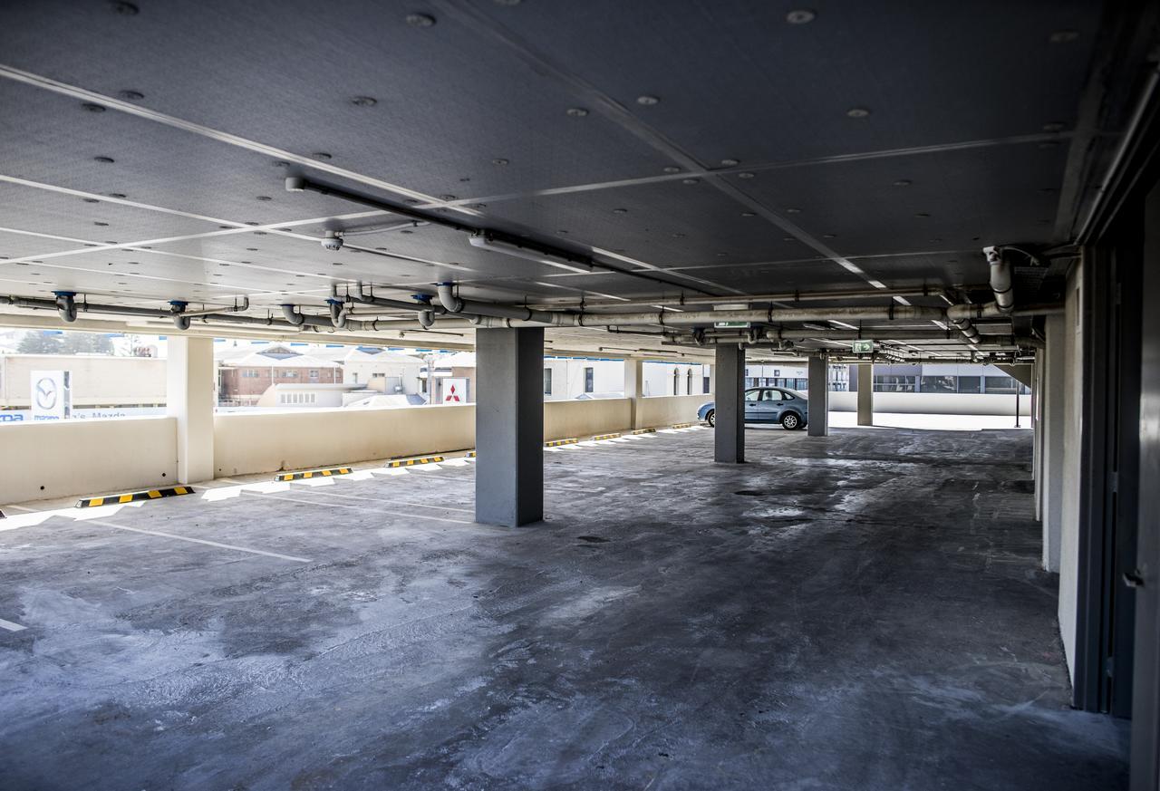 The Gerald Apartment Hotel Geraldton Buitenkant foto
